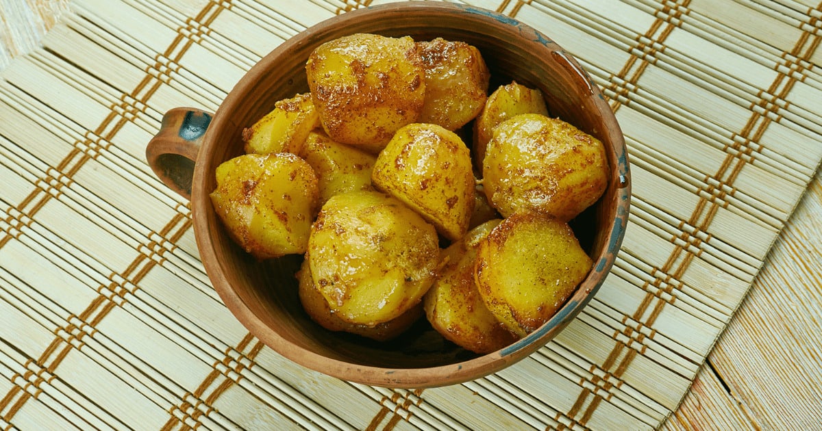 Smoky paprika roasted potatoes